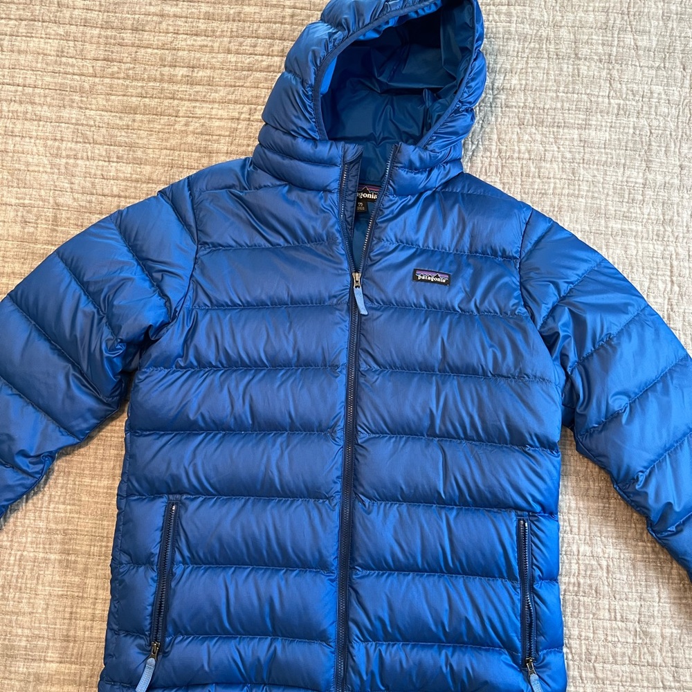 Patagonia Boys Down Coat with hood